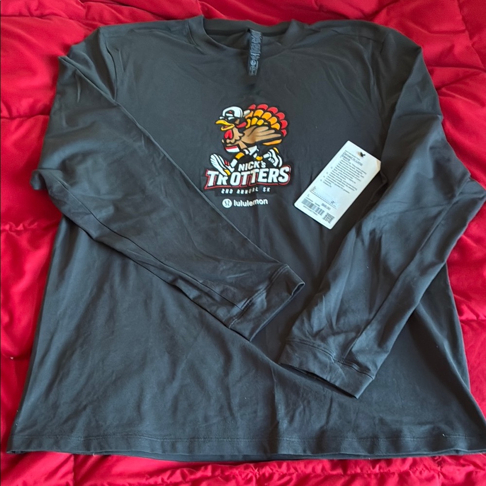 NWT Lululemon Nick Arrington Turkey Trot Long Sleeve Men’s Top